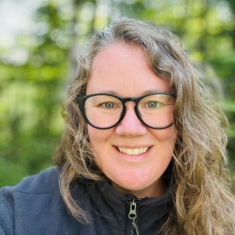 Photo of April Evans